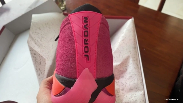 Reps LUCY Shocking DH4121-600 (W) Pink 14 Retro Low Jordan 0716